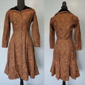 Vintage 1950's Estevez Grenelle Brocade Paisley Dress in Brown Size Small?